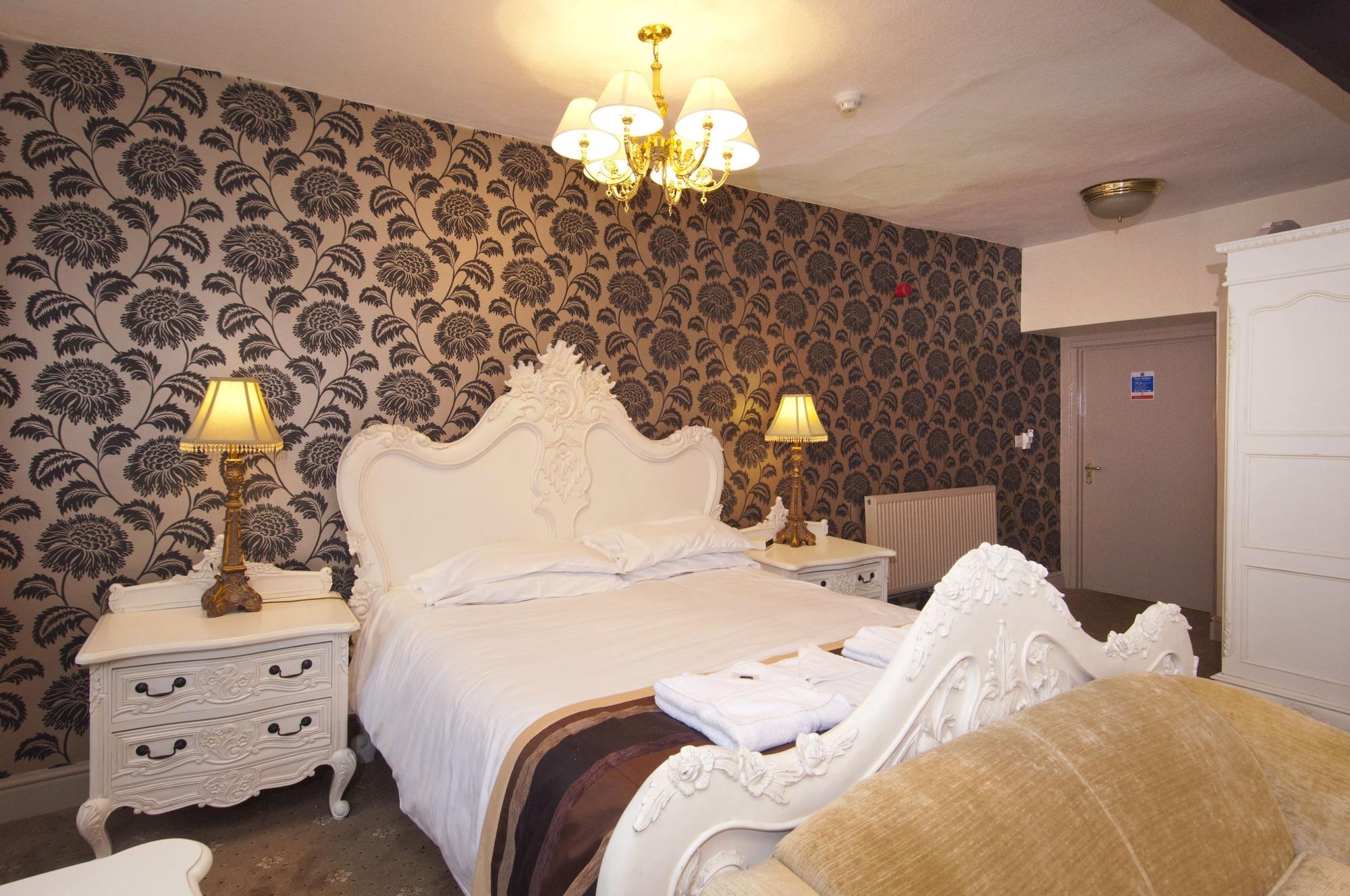 The Old Crown Coaching Inn Swindon Bagian luar foto